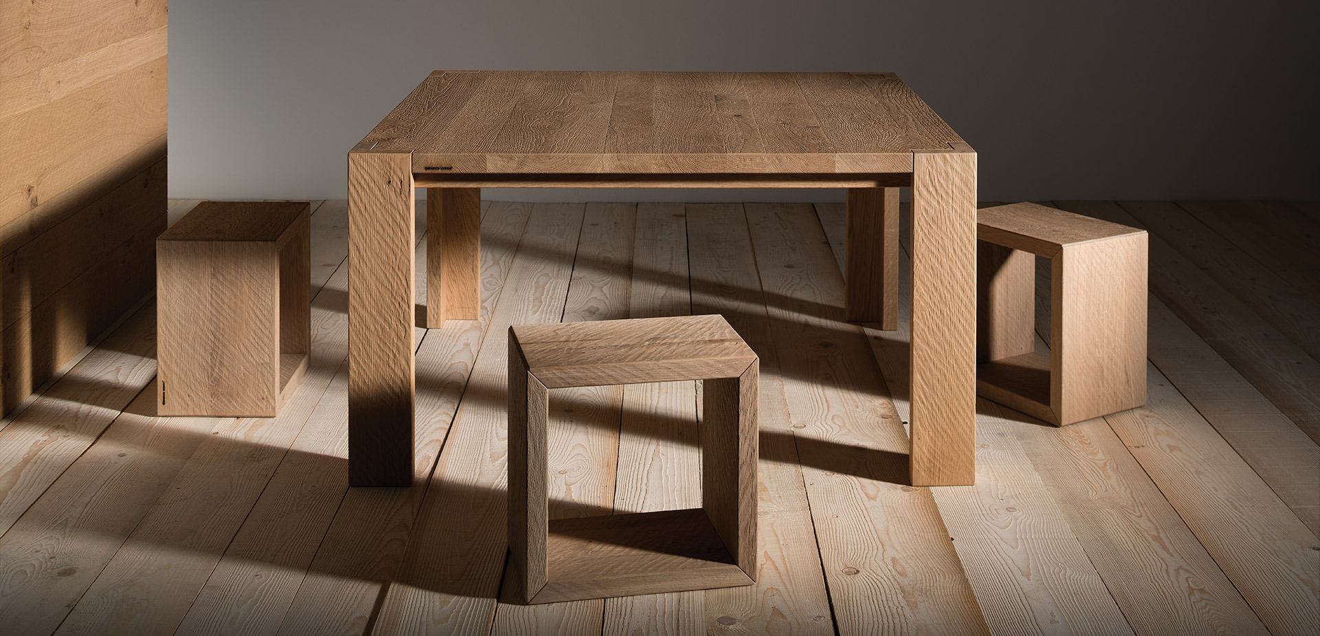 Tavolo quadrato in legno massello personalizzabile - Bisanzio quadro